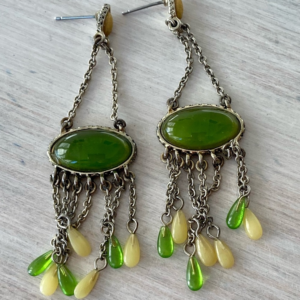 Retro Green Drop Costume Jewelry Earrings.